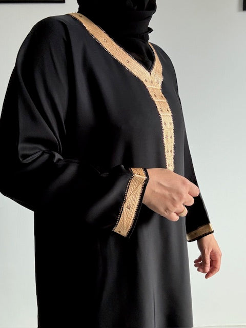 Abaya Laya